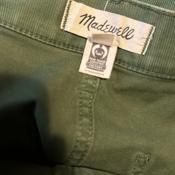 Madewell Perfect Vintage Green Jean Shorts Women Size 30 Army Green Pockets Long - Picture 9 of 11